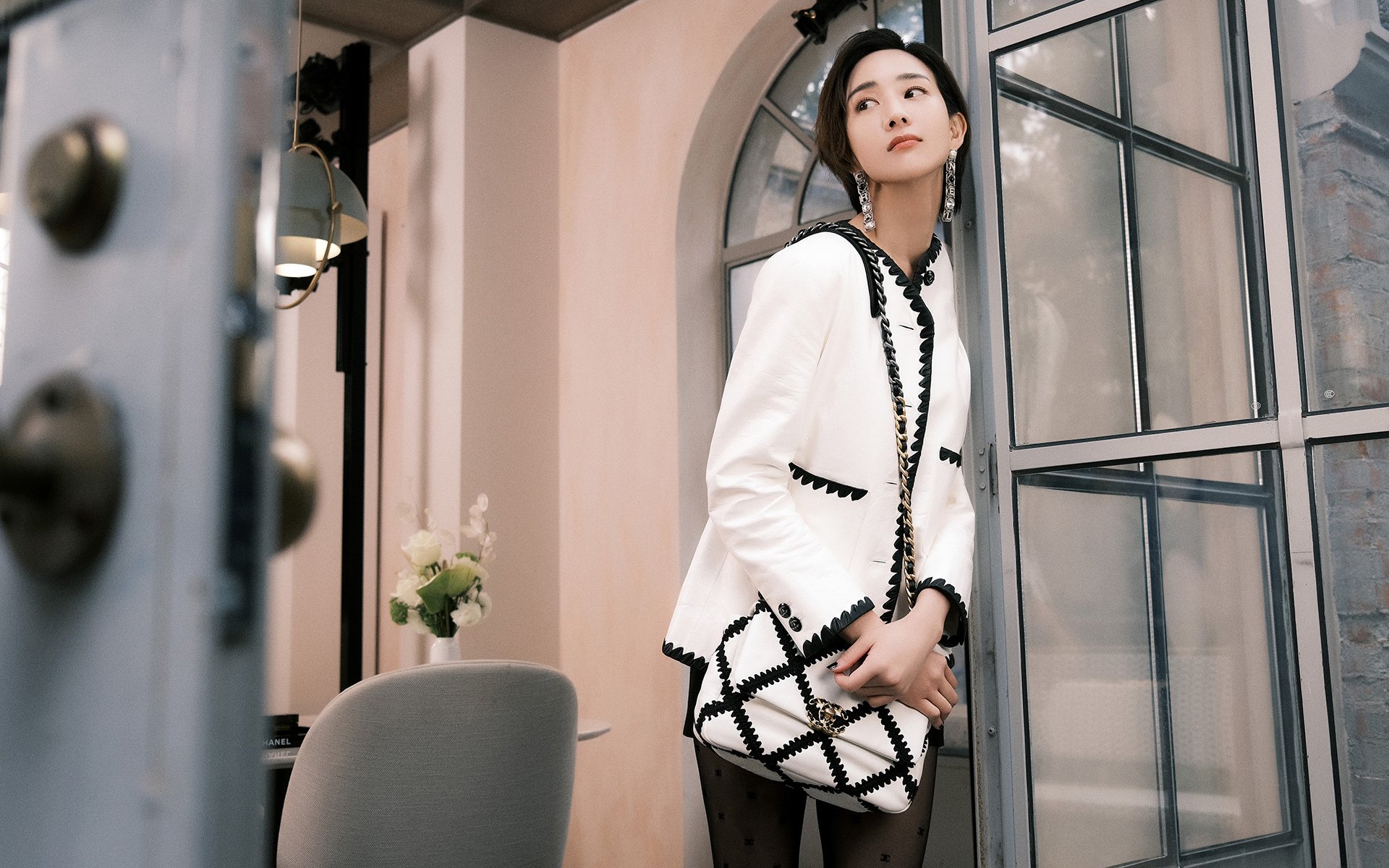 开云下载-特色山野漂流体验，冲破河流的极限运动，山地漂流