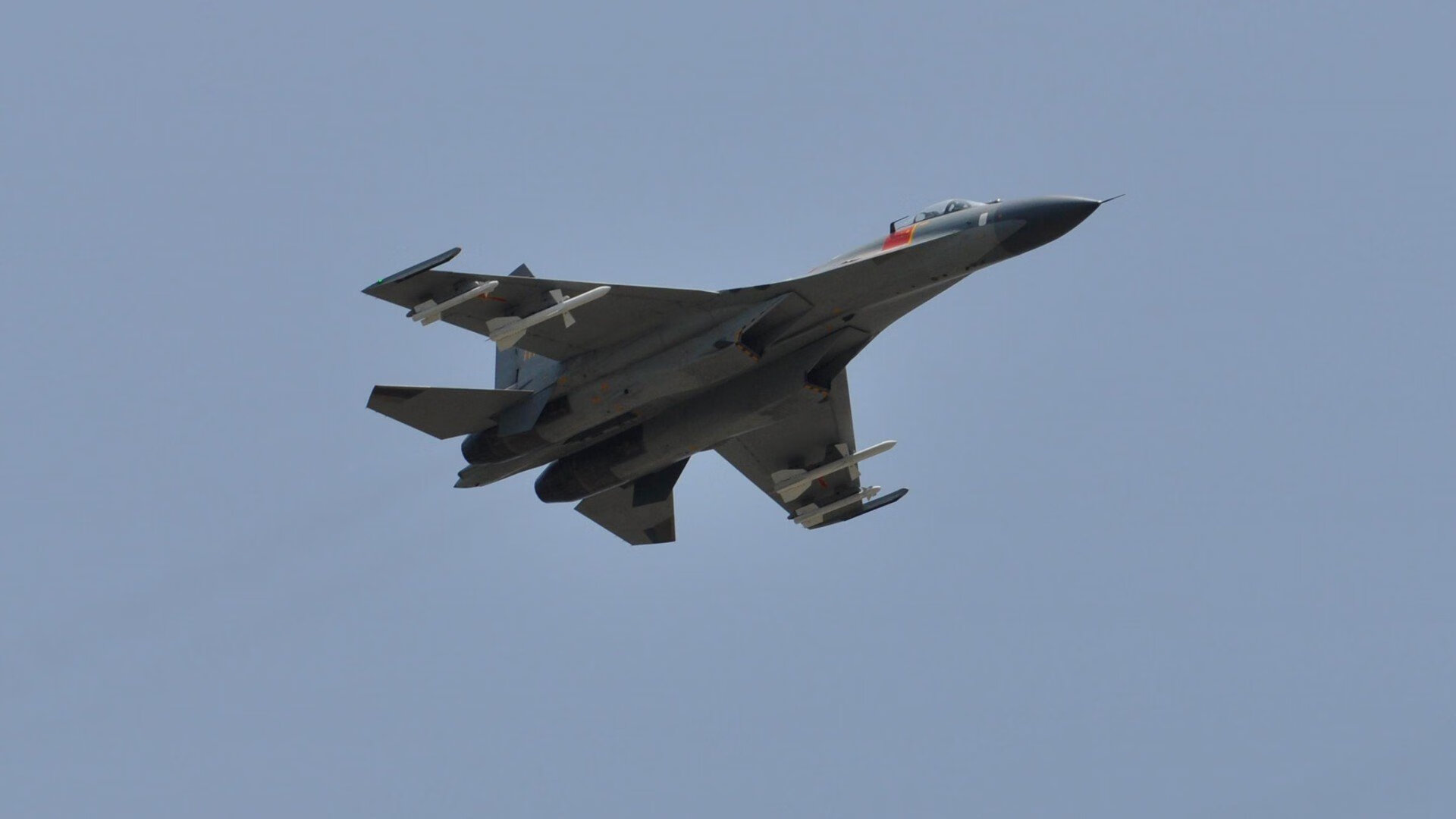 kaiyun app download-特色空中飞人，极限表演震撼全场，空中飞人表演视频