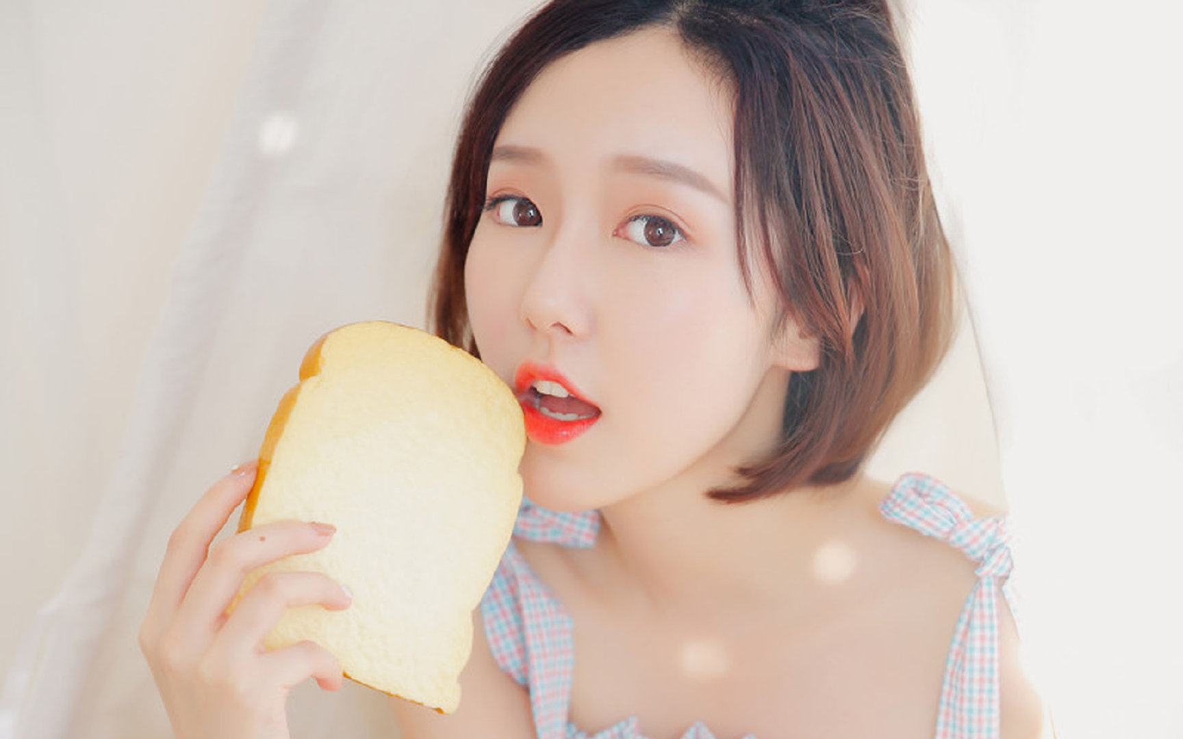 开云APP下载-高价签约引关注：是否能如愿带来战绩飞跃？，签约价格