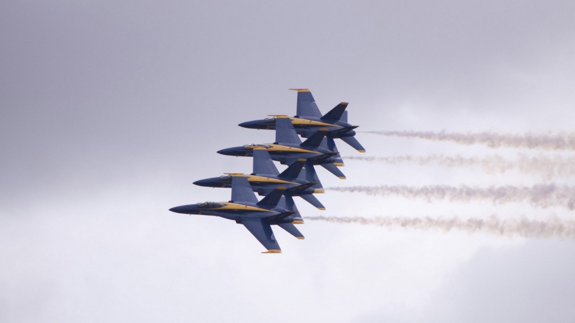 巴黎圣日耳曼引进新门将，实力再升级，巴黎圣日耳曼阵容总身价